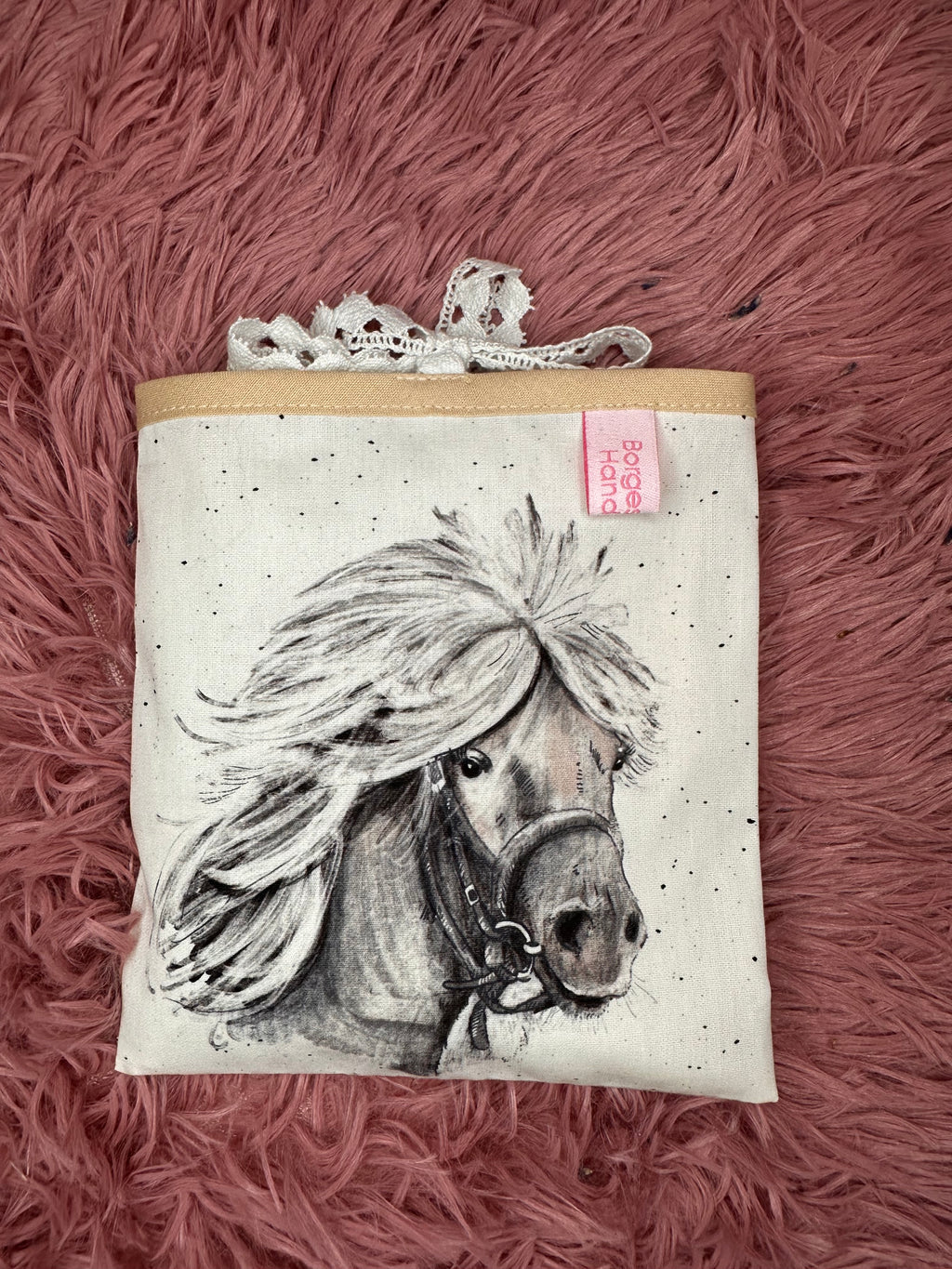 Traubenkern Pouch "Animals" Caballo
