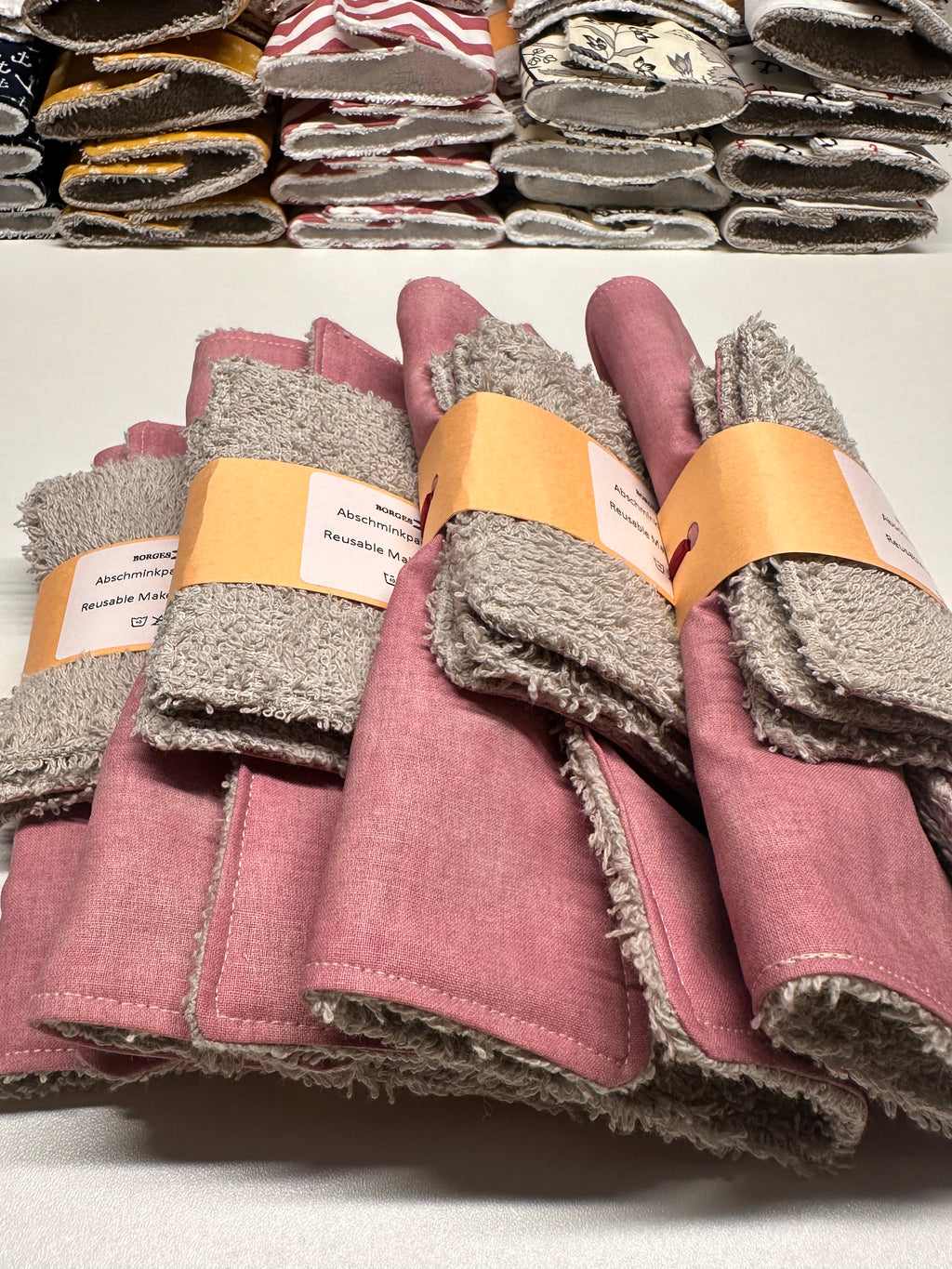 Reusable Make-Up Remover & Towel "Dark Pink"