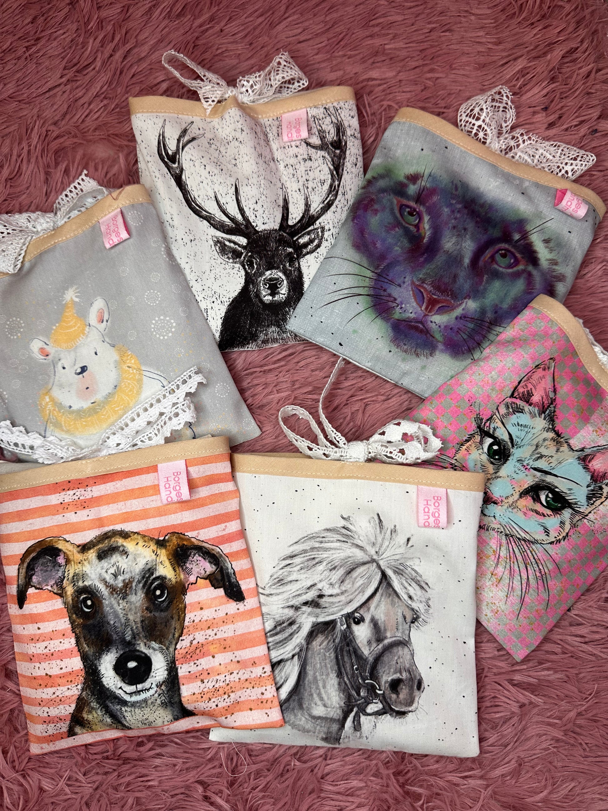 Traubenkern Pouch "Animals" Panther