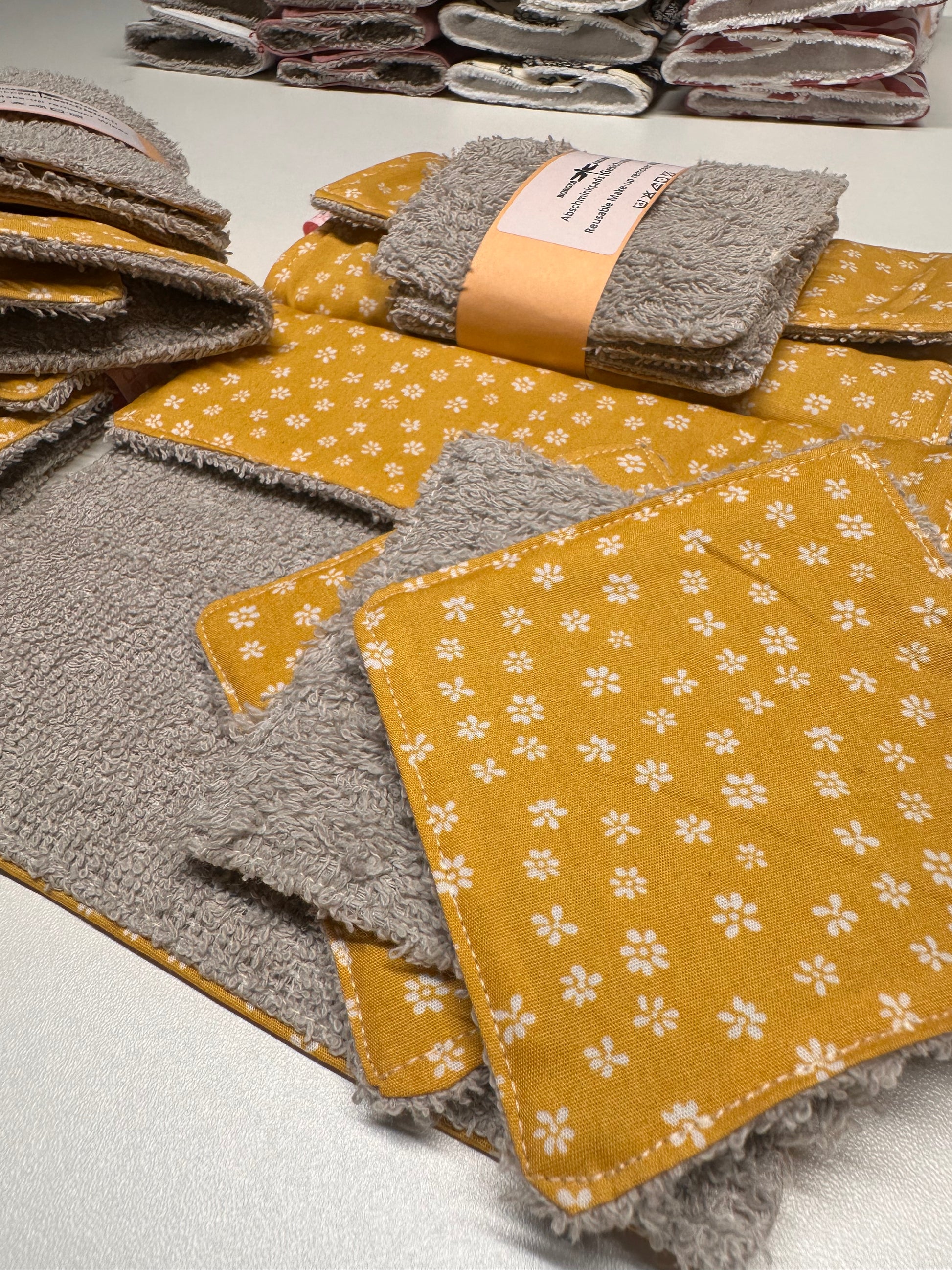 Reusable Make-Up Remover & Towel "Yellow Roses"