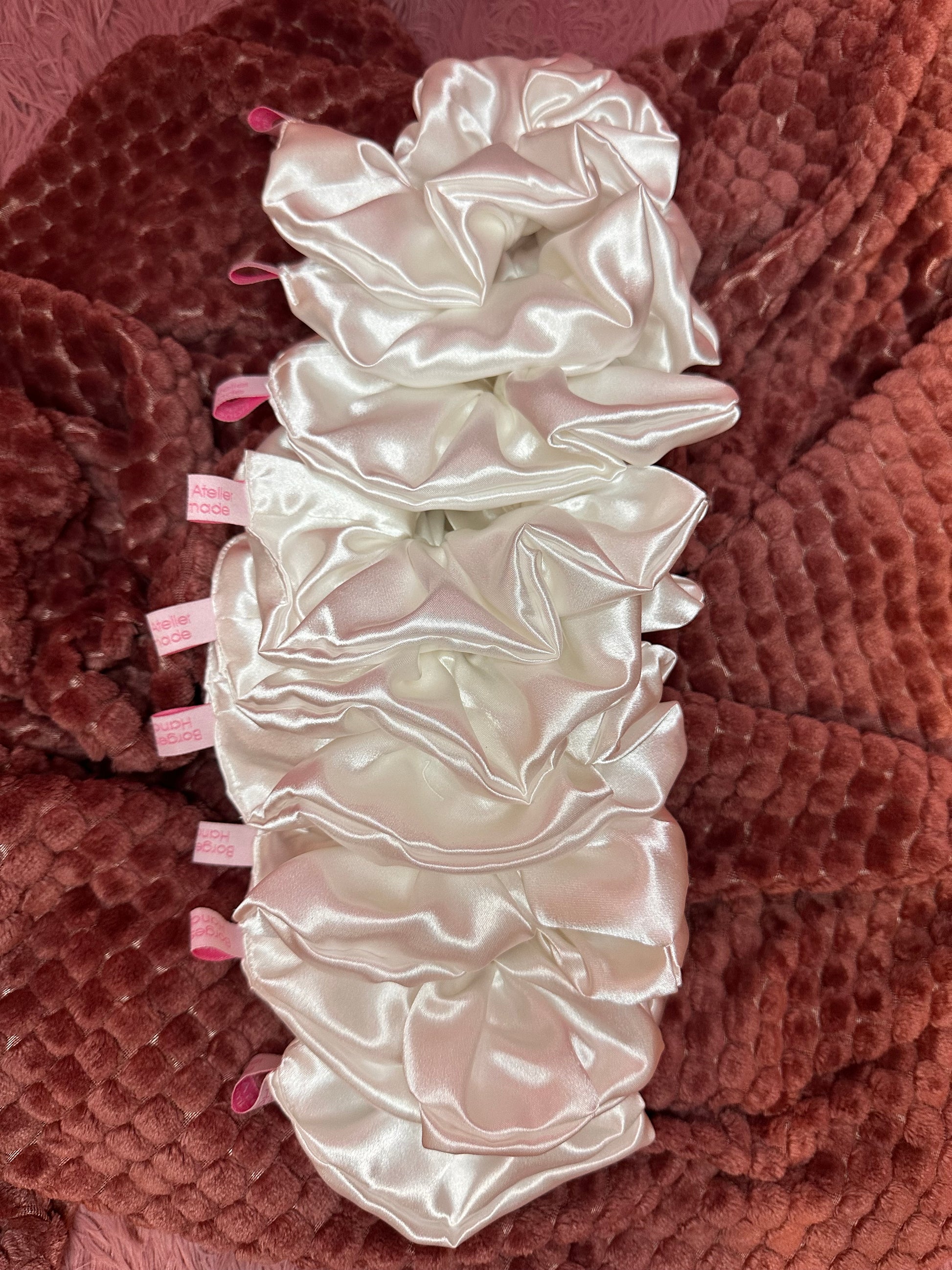 Scrunchies White Heaven