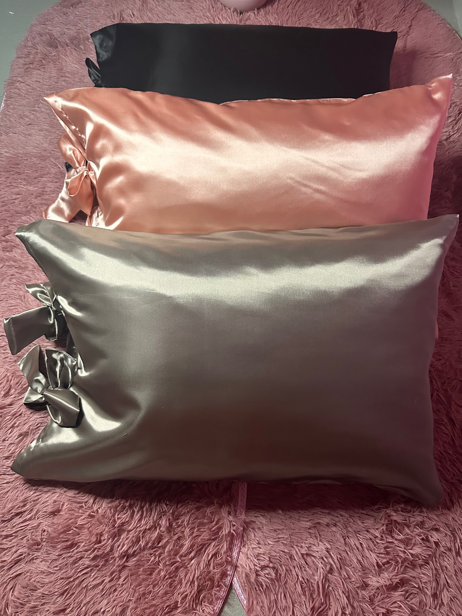 Satin Kissenbezug Schwarz - luxuriöser Schlaf für Haut & Haar