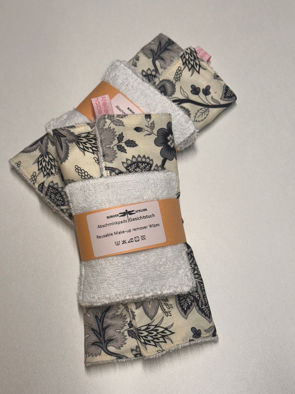 Reusable Make-Up Remover & Towel "Black Flowers"